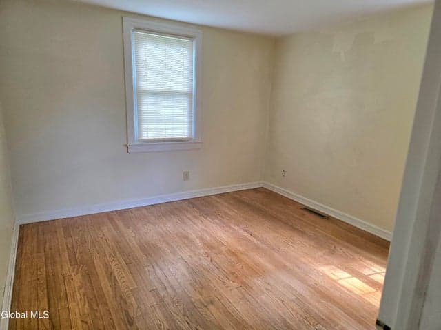 615 Sanders Avenue, Schenectady, NY, photo 5