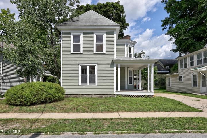 21 Mechanic Street, Hudson Falls, NY, photo 2
