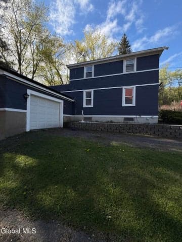 27 N McNab Avenue, Gloversville, NY, photo 2
