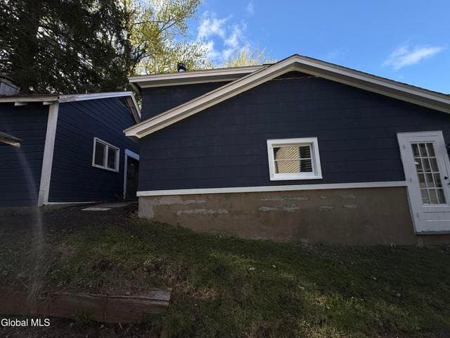 27 N McNab Avenue, Gloversville, NY, photo 3