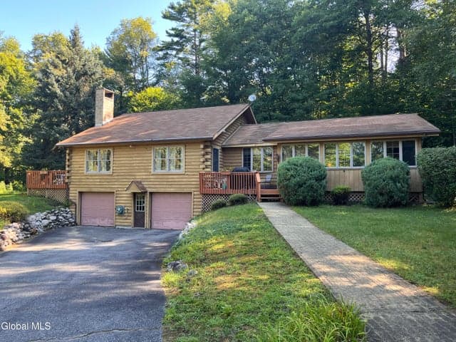 548 White Schoolhouse Road, Chester, NY