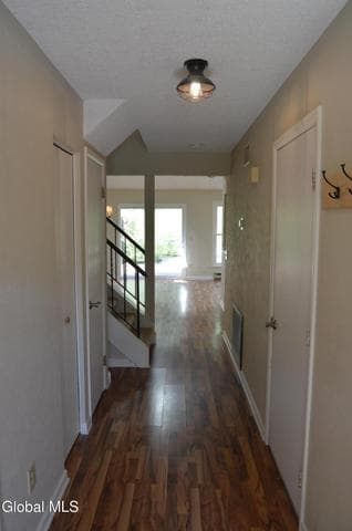 20 Lexington Drive, Clifton Park, NY, photo 2