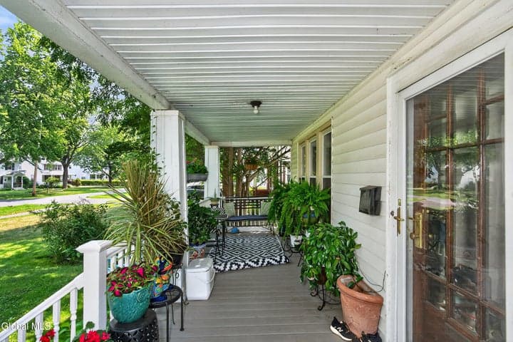 27 Euclid Avenue, Delmar, NY, photo 4