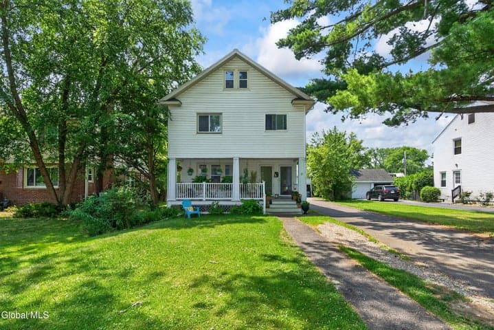 27 Euclid Avenue, Delmar, NY, photo 1