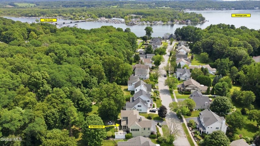 53 Waterview Drive, Saratoga Springs, NY, photo 2