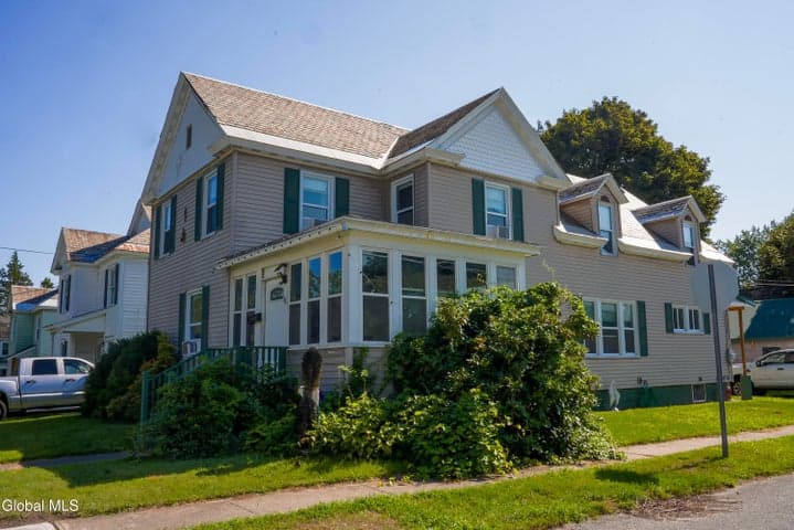 10 N Oak Street, Hudson Falls, NY, photo 2