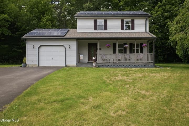 31 Oak Street, Lake George, NY, photo 1