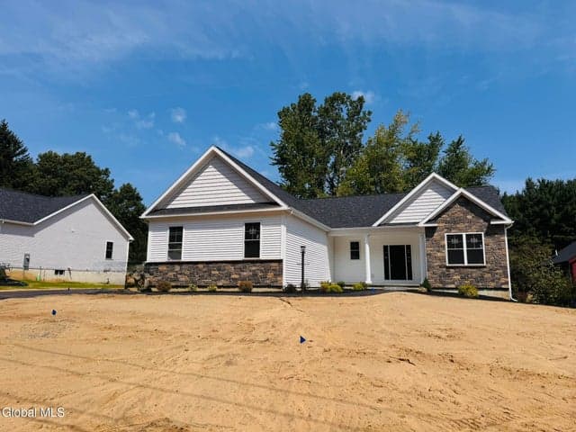 103 Maxwell Road, Latham, NY, photo 2