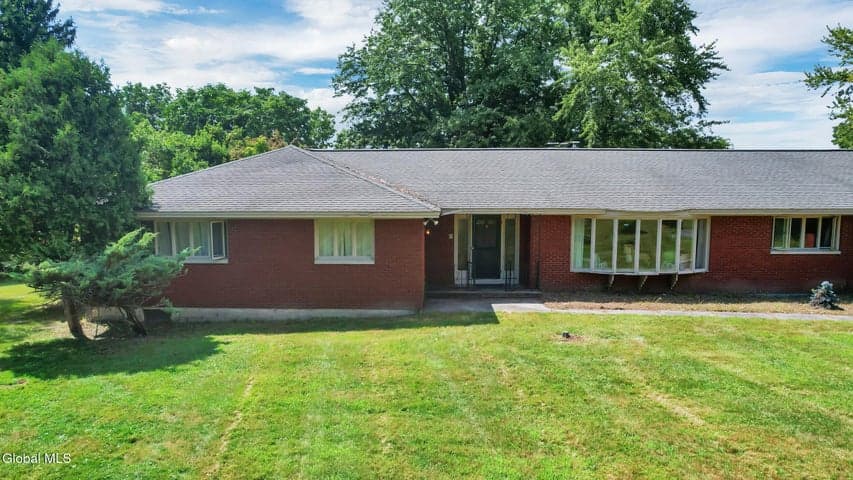 10 Gurley Avenue, Troy, NY, photo 3