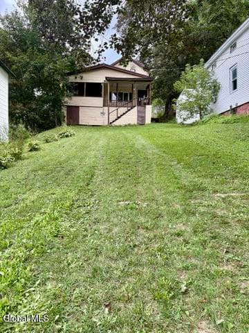 90 Saunders Street, Whitehall, NY