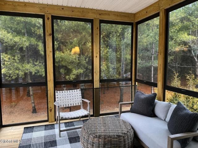 14 Wistmans Way, Wilton, NY, photo 2