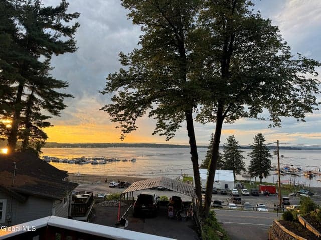 4 Aft Court, Stillwater, NY, photo 5