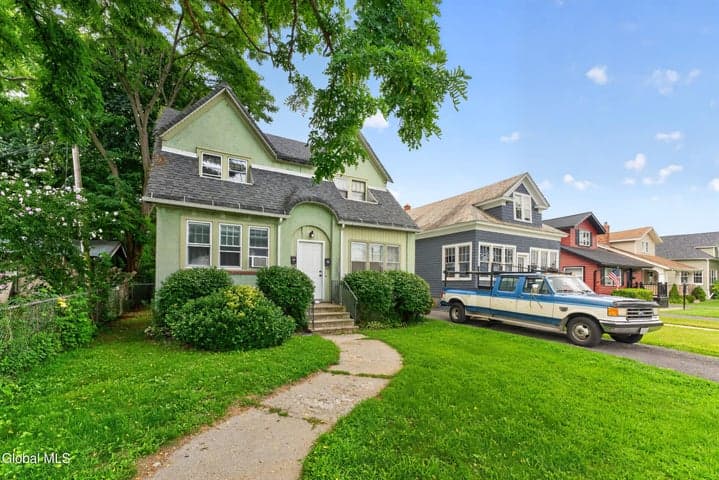 1 Mariette Place, Albany, NY, photo 3