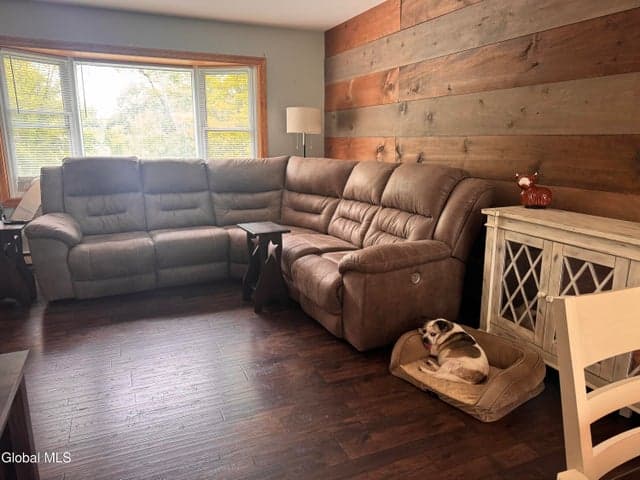 107 Gregory Lane, Fort Edward, NY, photo 4