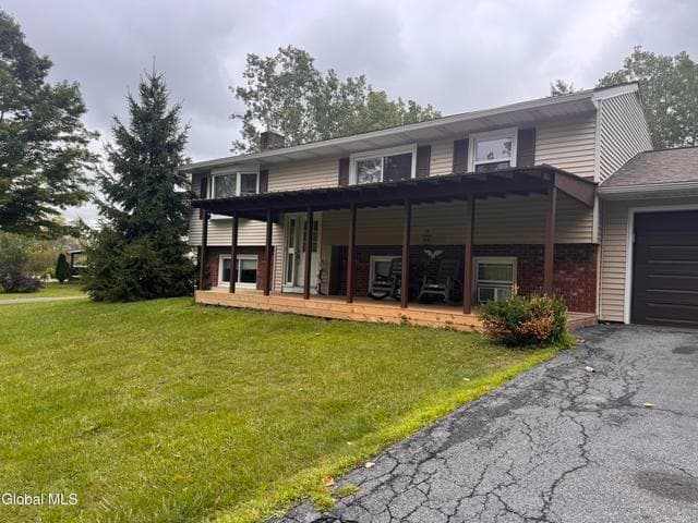 107 Gregory Lane, Fort Edward, NY, photo 2