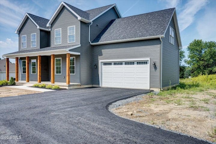 32 Mammoth Spring Road, North Greenbush, NY, photo 2