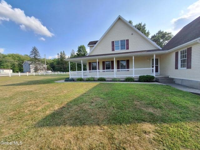 154 Meehan Road, Mechanicville, NY, photo 2