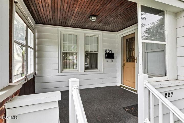 889 Oregon Avenue, Niskayuna, NY, photo 3