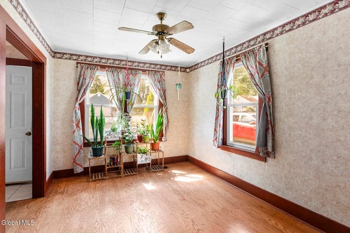 208 Sanford Street, Glens Falls, NY, photo 3