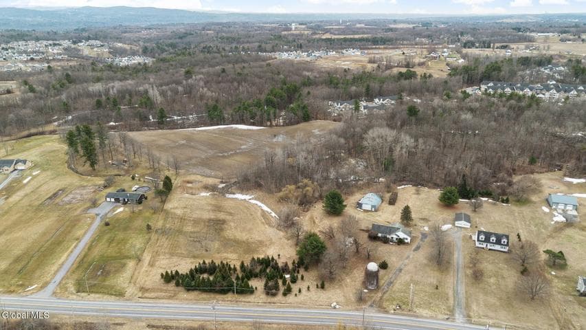 264 Upper Newtown Road, Halfmoon, NY, photo 5