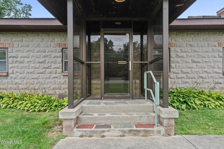 3303 US-9, Saratoga Springs, NY, photo 5