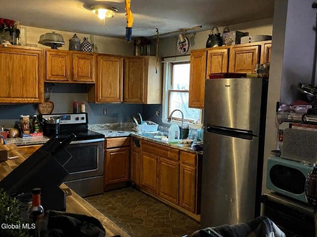 11 Alpine Street, East Greenbush, NY, photo 3
