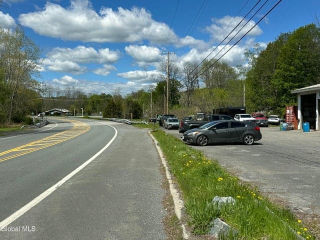396 U.S. 20, New Lebanon, NY, photo 3