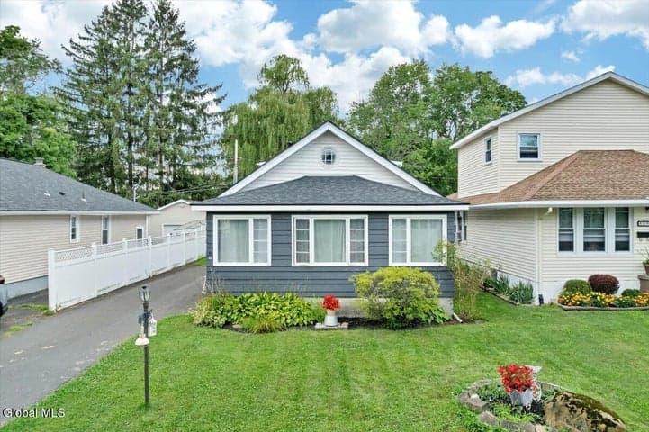 10 Lighthall Avenue, Cohoes, NY, photo 1