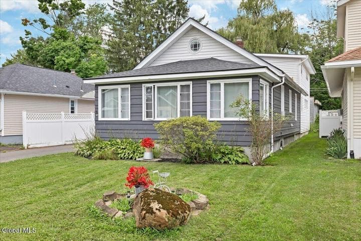 10 Lighthall Avenue, Cohoes, NY, photo 2