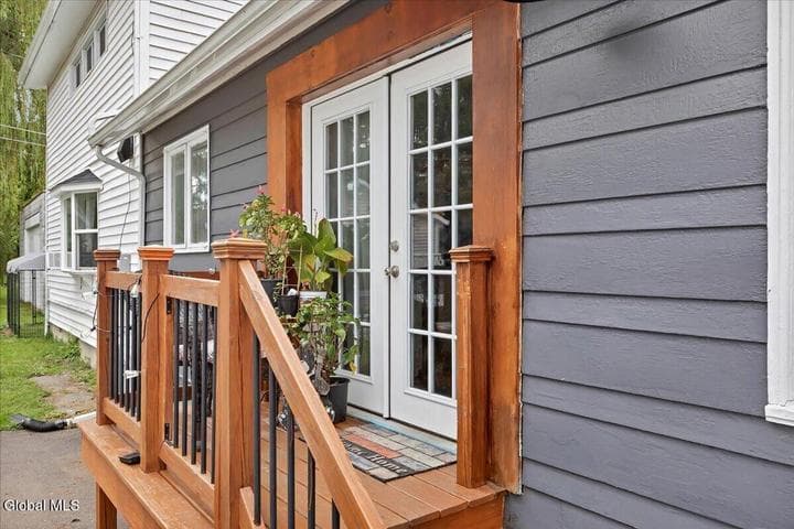 10 Lighthall Avenue, Cohoes, NY, photo 4