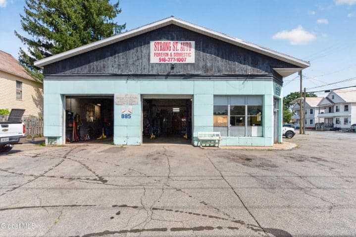 885 Strong Street, Schenectady, NY, photo 2