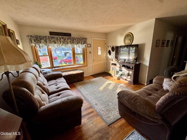 51 Munro Court, Troy, NY, photo 5