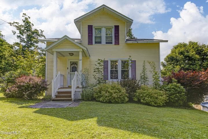 22 Highland Avenue, Fort Johnson, NY, photo 3