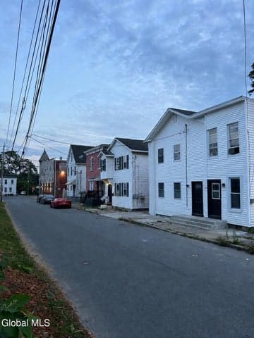 13 John Street, Schenectady, NY, photo 2