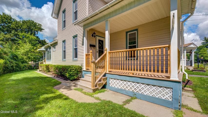 39 Temple Street, Gloversville, NY, photo 4