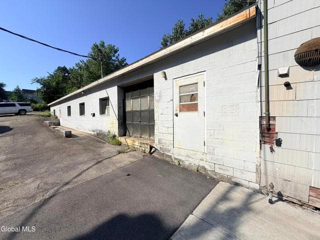 58 Division Street, Gloversville, NY, photo 5