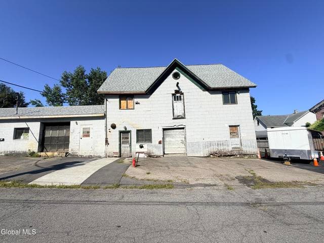 58 Division Street, Gloversville, NY, photo 2
