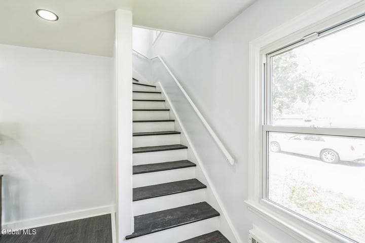 118 Winnie Street, Albany, NY, photo 4