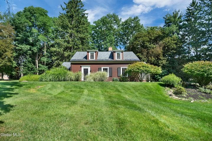4 East Road, Brunswick, NY, photo 1