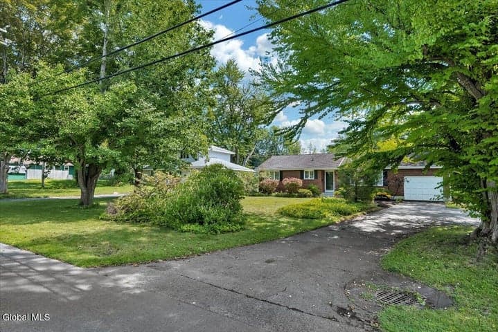 70 Orchard Street, Delmar, NY, photo 3