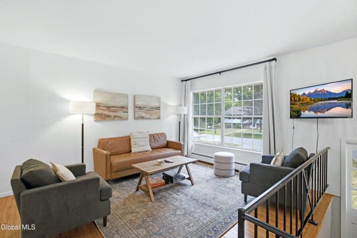 31 Spa Drive, Saratoga Springs, NY, photo 3