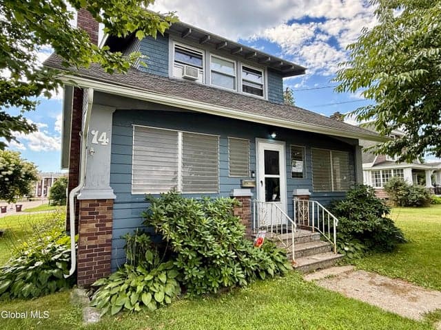 14 Library Avenue, Warrensburg, NY, photo 1