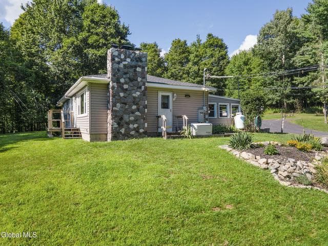 18 Miller Way, Grafton, NY, photo 4
