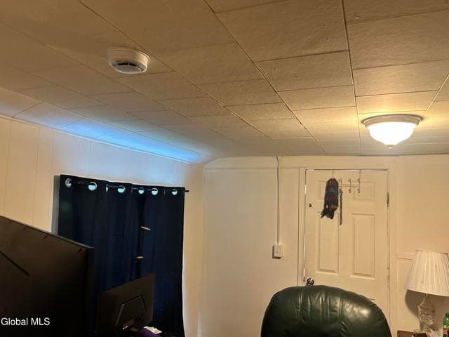 902 Draper Avenue, Rotterdam, NY, photo 3
