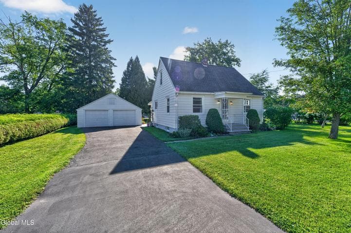 38 Pawling Avenue, Mechanicville, NY, photo 2