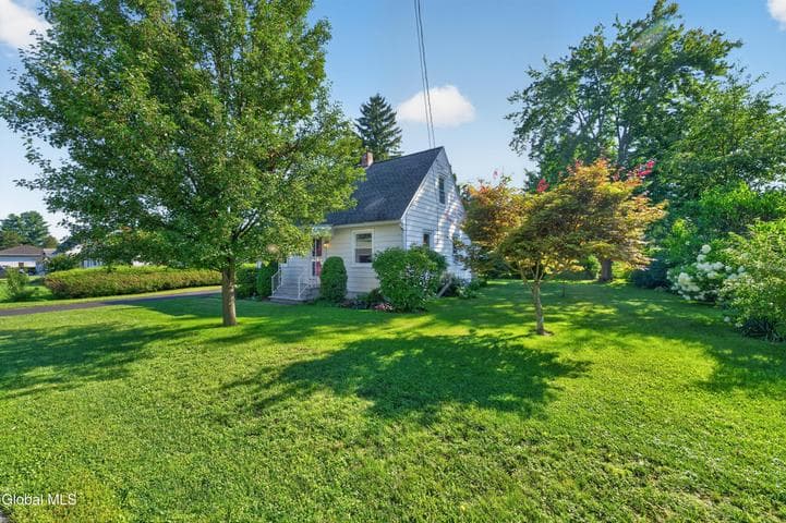 38 Pawling Avenue, Mechanicville, NY, photo 3