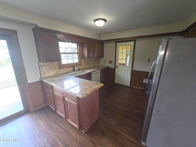 117 Clizbe Avenue, Amsterdam, NY, photo 3