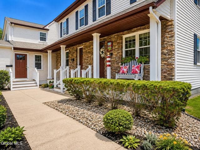 11 Cottage Street #unit 7, Saratoga Springs, NY, photo 2