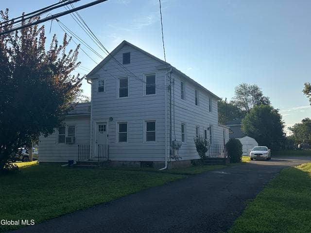 1 Loralee Drive, Colonie, NY