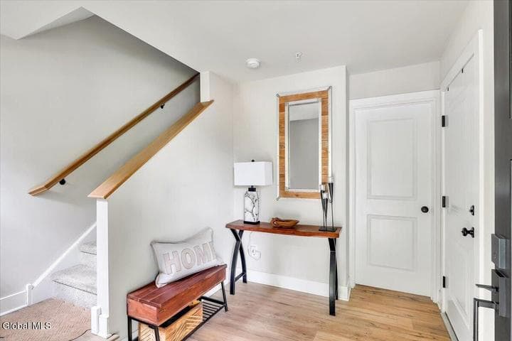 17 Gibson Court, Saratoga Springs, NY, photo 3